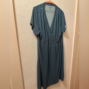 L.L Bean Dress Blue Green Geometric Print Rayon Wrap Bodice V Neck Activewear L